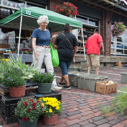 2nd Street Market Outdoor Farmers Market Opens May 6