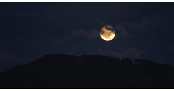 Full Moon Hike at Glen Helen