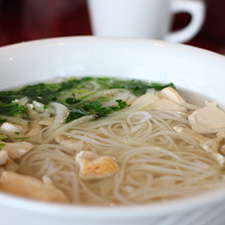 Linhs Bistro: Get The Pho