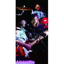 Welcome Pett-Crow at Riff Raff Tavern