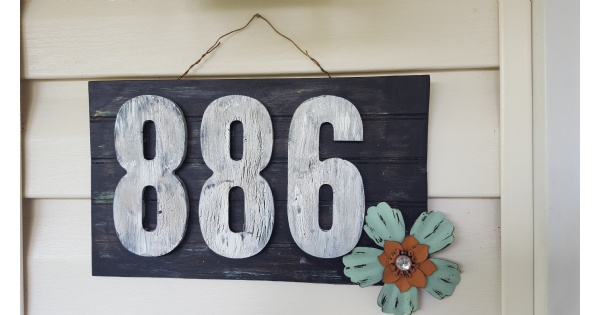 Crackle Paint House Number makeover