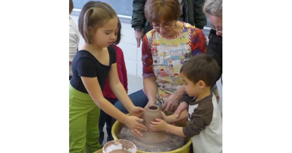 Family Clay Workshops: Zendoodle Pottery