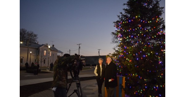 Mayor's Tree Lighting in Miamisburg