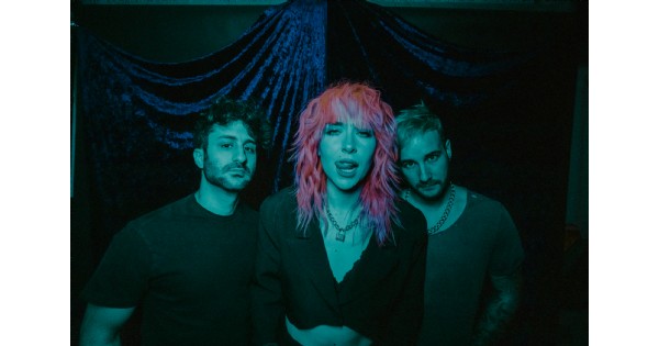 The Foxies (Opening: Clemmer) | Free Concert