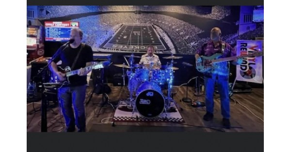 Free Concert at Wright Station: Vinyl Rewind