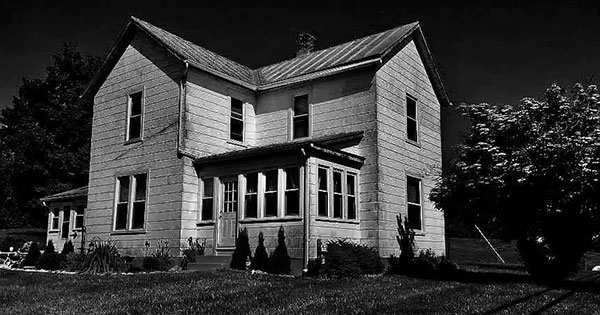 The Demented Manor at Orchard Lane