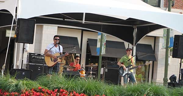 Live Outdoor Music at The Greene