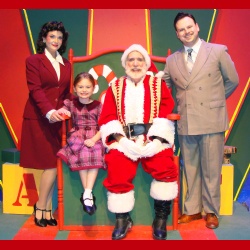 Review: Miracle on 34th Street at LaComedia