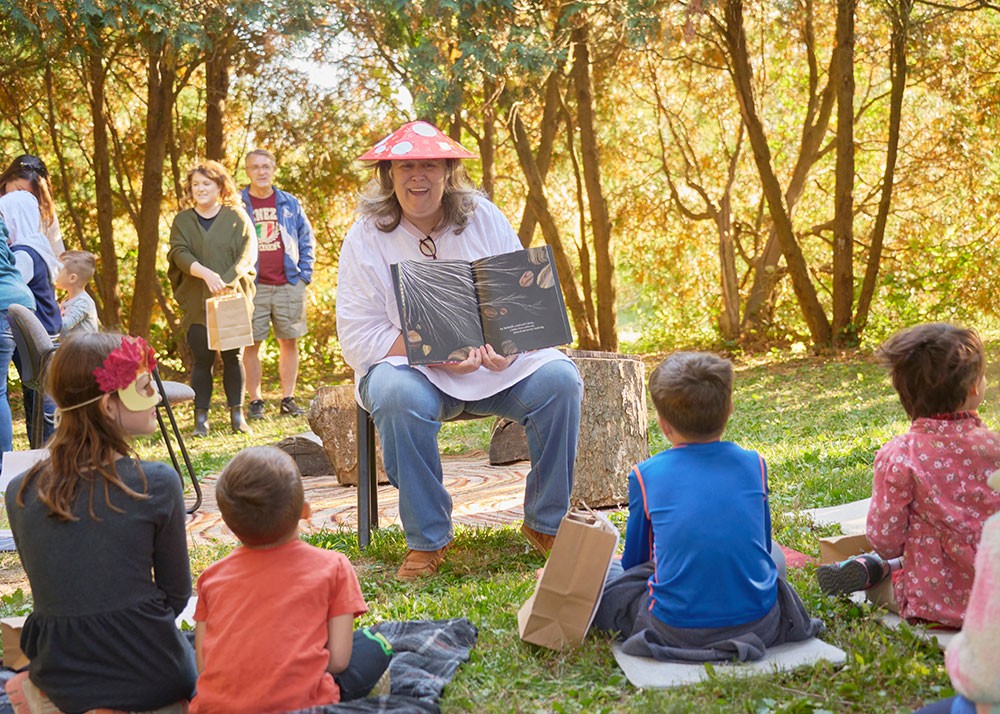 Fall Family Adventure at Wegerzyn Gardens Metropark