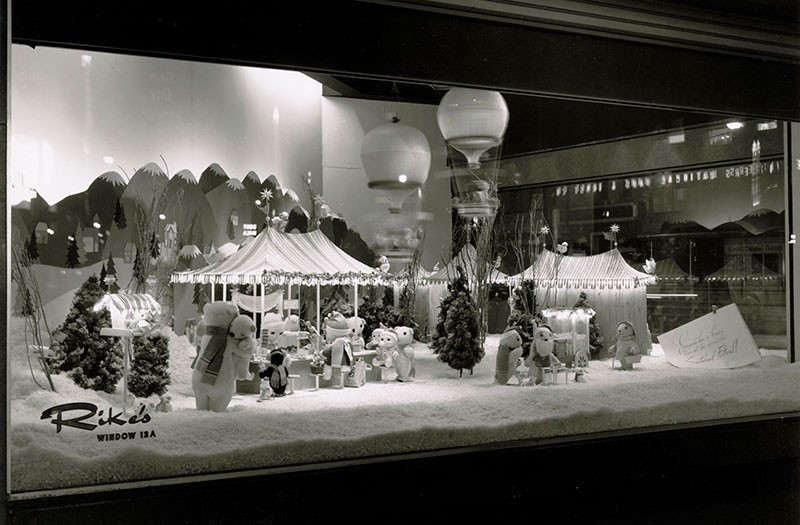 Rike’s Christmas window displays