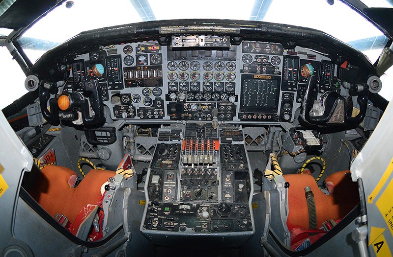 XB-70 - Inside the cockpit