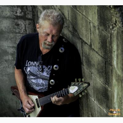 FREE Live Music from Sonny's Solo Blues