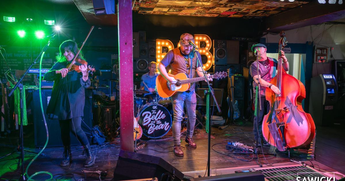 The Oscar Wildes @ Dublin Pub