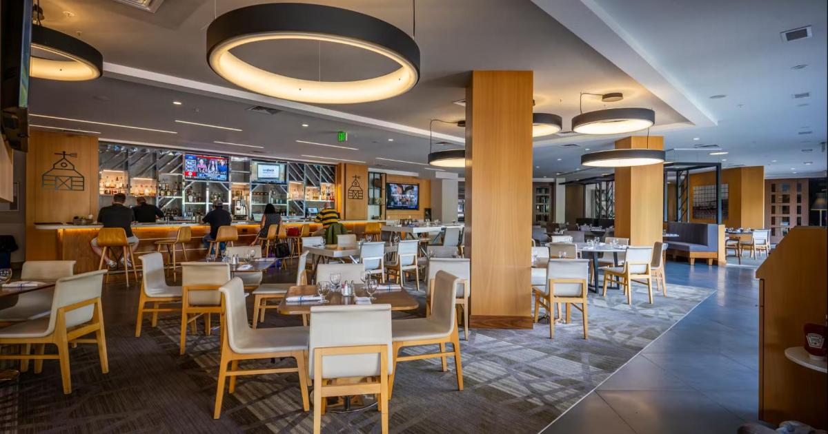 Dewberry 1850 Restaurant and Lounge - Marriott at the University of Dayton