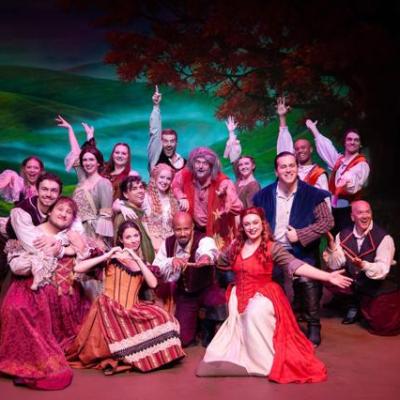 Review: Something Rotten! at LaComedia Dinner Theatre
