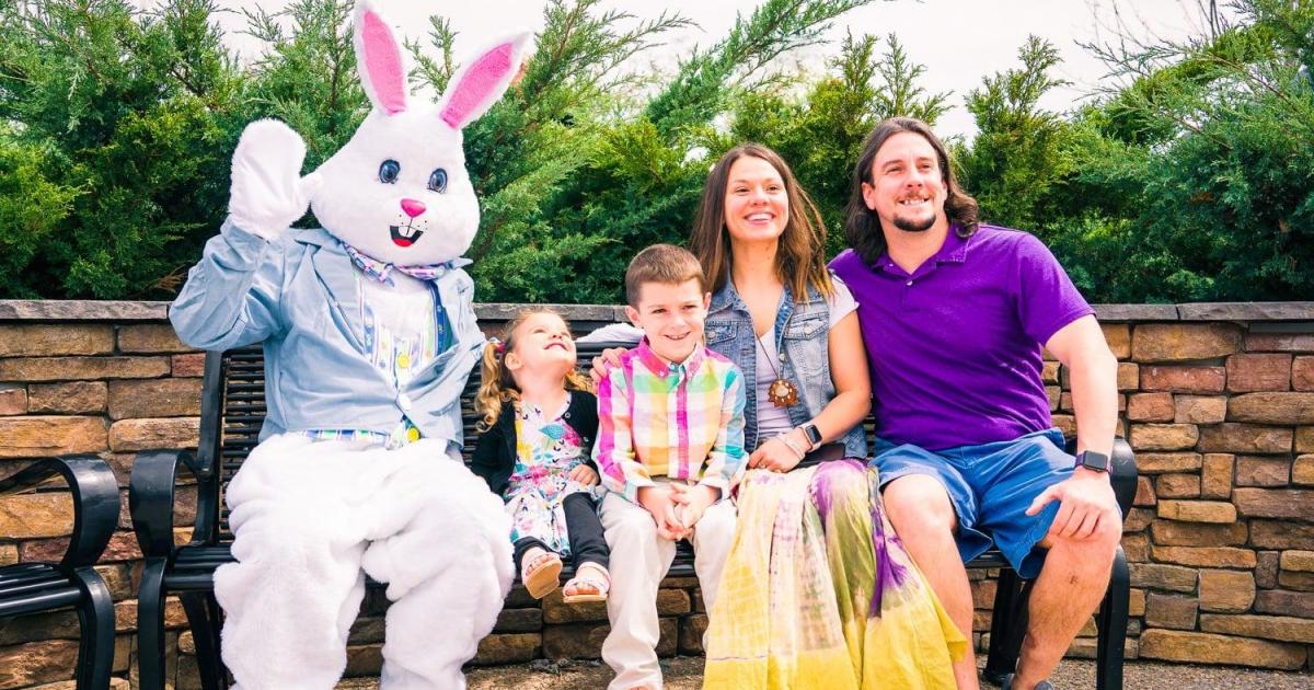 Easter Bunny at Austin Landing