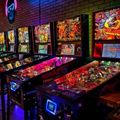 Level Up Pinball Bar