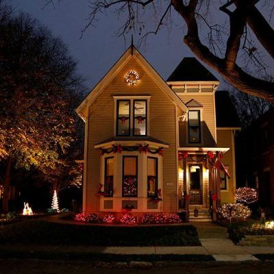 McPherson Town Holiday Home Tour